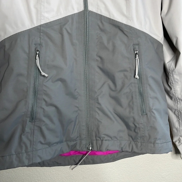 The North Face Dryvent Pink/ Gray Women’s Jacket - Picture 3 of 12